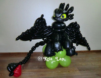 Фигура из воздушных шаров Дракон Беззубик с доставкой