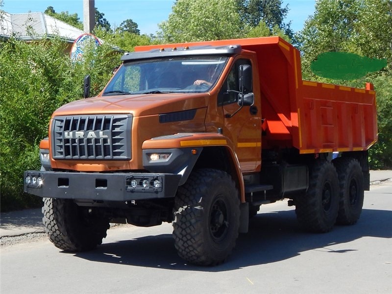 Самосвал Урал next 6x6