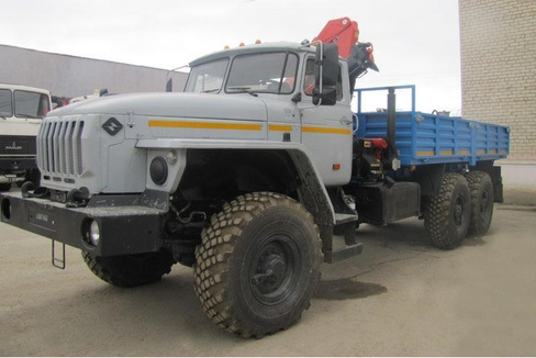 Бортовой Урал 4320 с КМУ Fassi F155.A022м