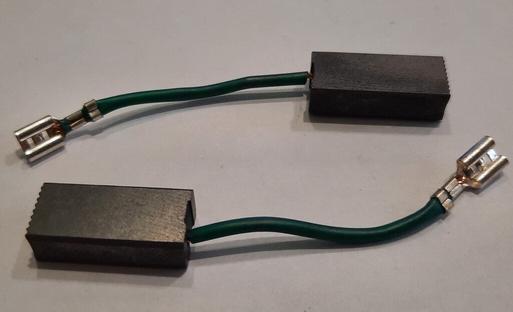 Щётки угольные 6х10х22 для УШМ Sparky M902 от компании ГАЗОНОКОСИЛЬЩИК ...
