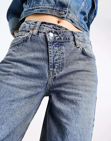 Темно-синие джинсы с перекрестной передней частью ASOS
