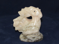 Скульптура Петушок, цвет белый, камень ангидрит