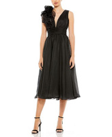 Коктейльное платье А-силуэта с глубоким вырезом и оборками Mac Duggal, цвет Black