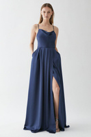 Атласное платье макси с разрезом до бедра и драпировкой для подружки невесты Coast, темно-синий