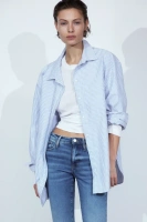 Моделирование обычных джинсов скинни H&M, синий